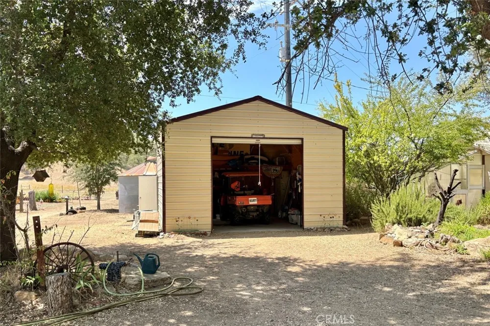 49460 Sapaque Road Bradley, CA 93426