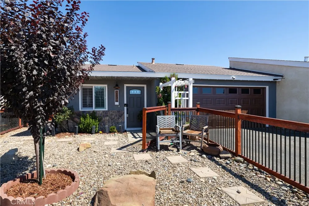 1532 Sierra Paso Robles, CA 93446