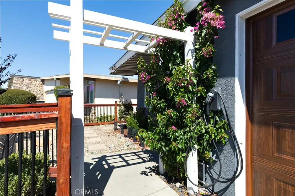 1532 Sierra Paso Robles, CA 93446