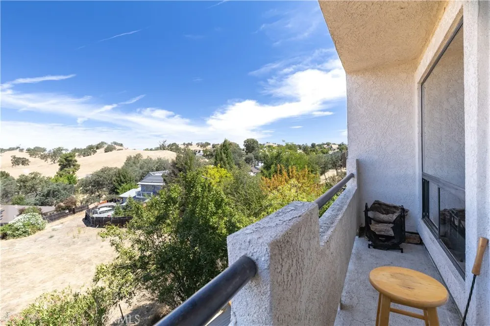 5065 Meadow Lark Paso Robles, CA 93446