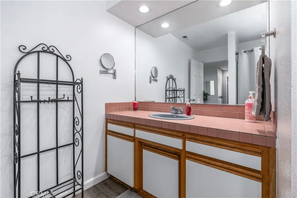 5065 Meadow Lark Paso Robles, CA 93446