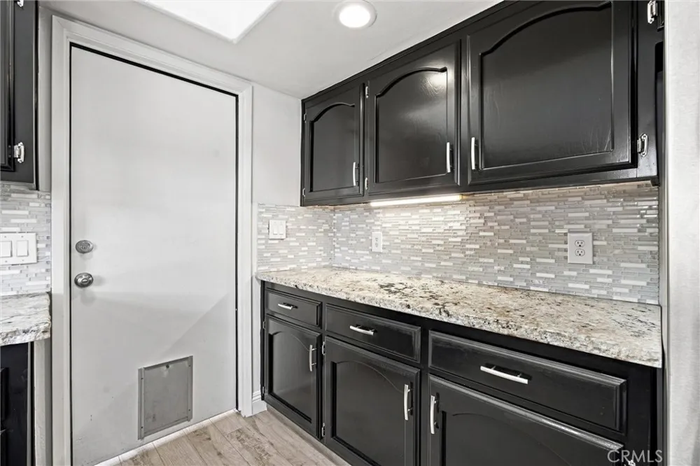 8112 Chaucer Bakersfield, CA 93311