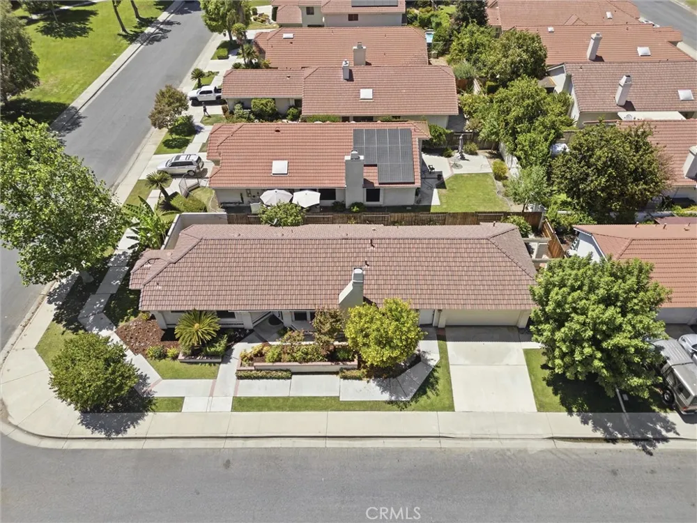 8112 Chaucer Bakersfield, CA 93311
