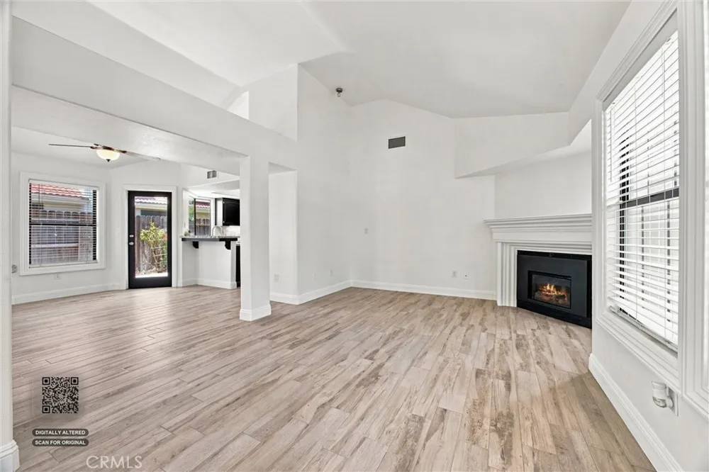 8112 Chaucer Bakersfield, CA 93311
