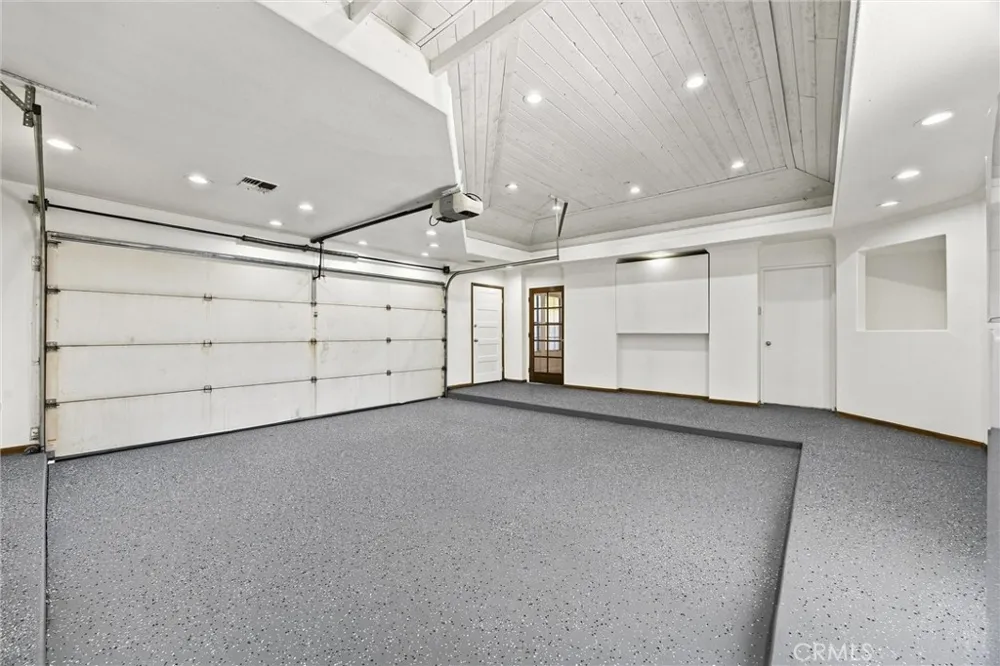 8112 Chaucer Bakersfield, CA 93311