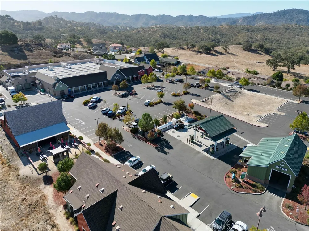2315 Big Bear Lane Paso Robles, CA 93446