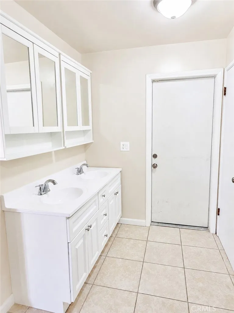 2073 Tulip Court Riverside, CA 92507