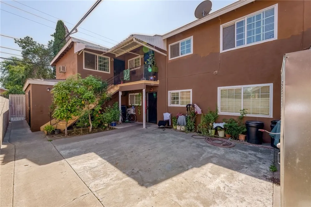 520 Olive Anaheim, CA 92805