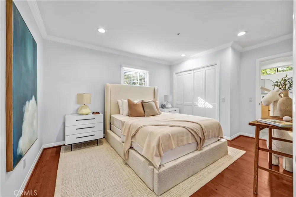 725 Doheny Beverly Hills, CA 90210