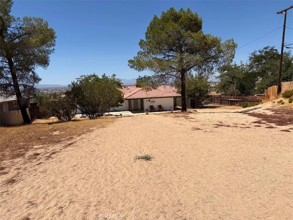 15034 Apple Valley Apple Valley, CA 92307