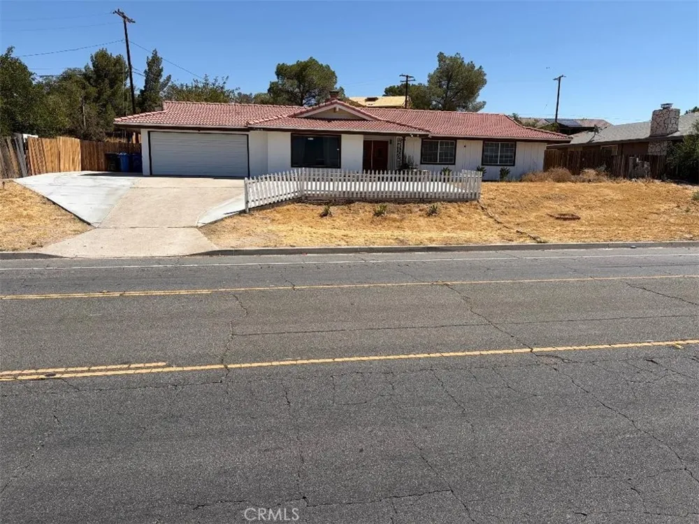 15034 Apple Valley Apple Valley, CA 92307
