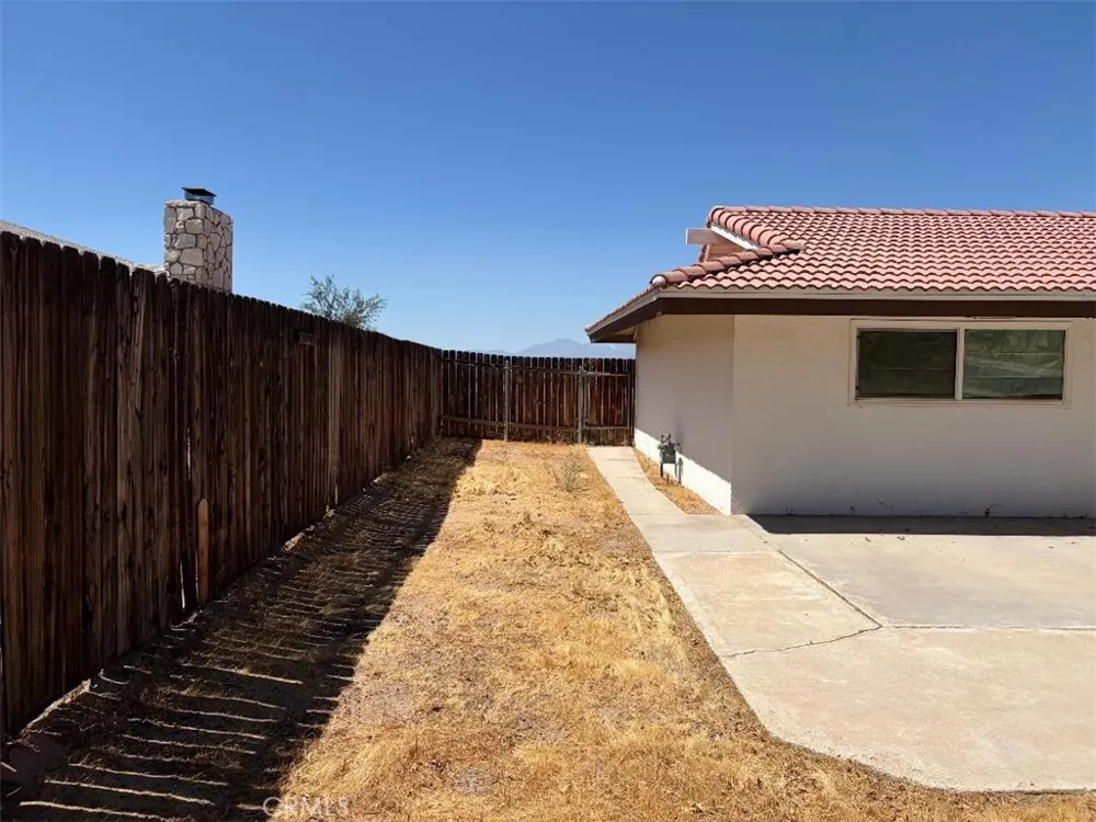 15034 Apple Valley Apple Valley, CA 92307