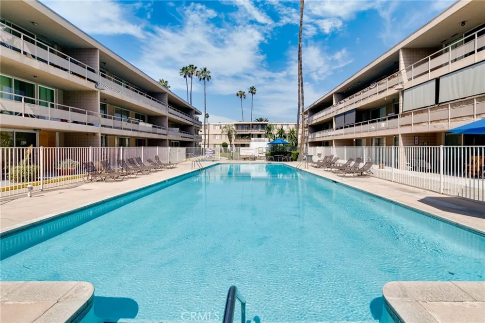 6979 Palm #N141 Riverside, CA 92506