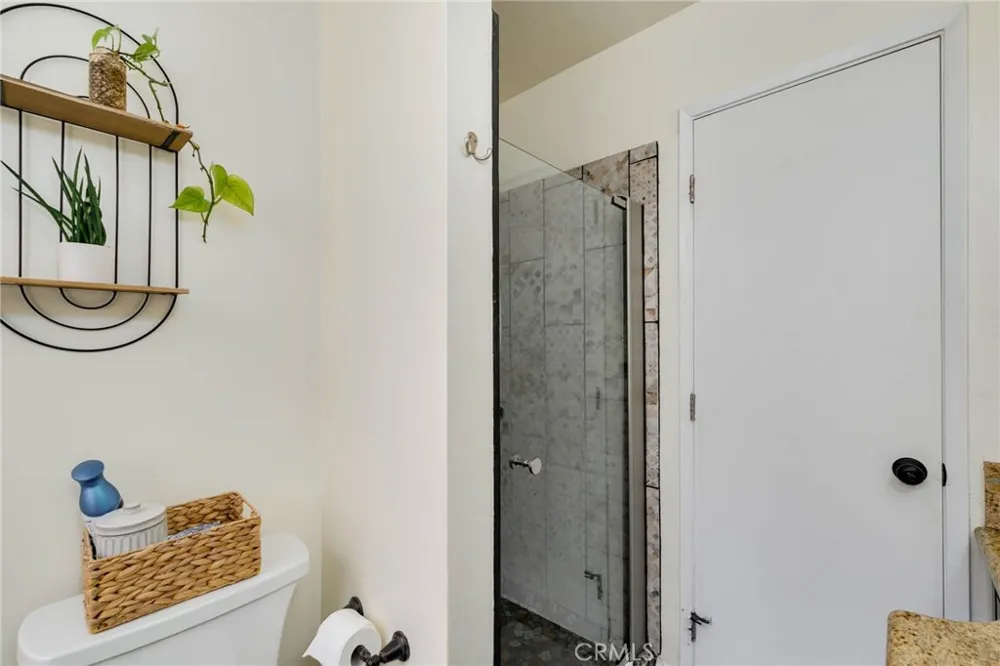 6979 Palm #N141 Riverside, CA 92506