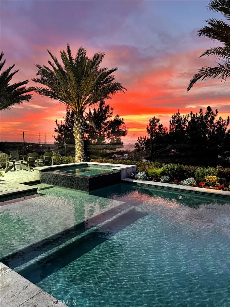 2 Thomas Road Ladera Ranch, CA 92694
