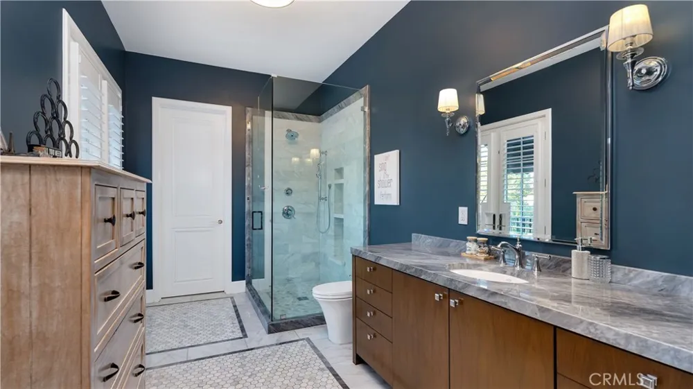 2 Thomas Road Ladera Ranch, CA 92694