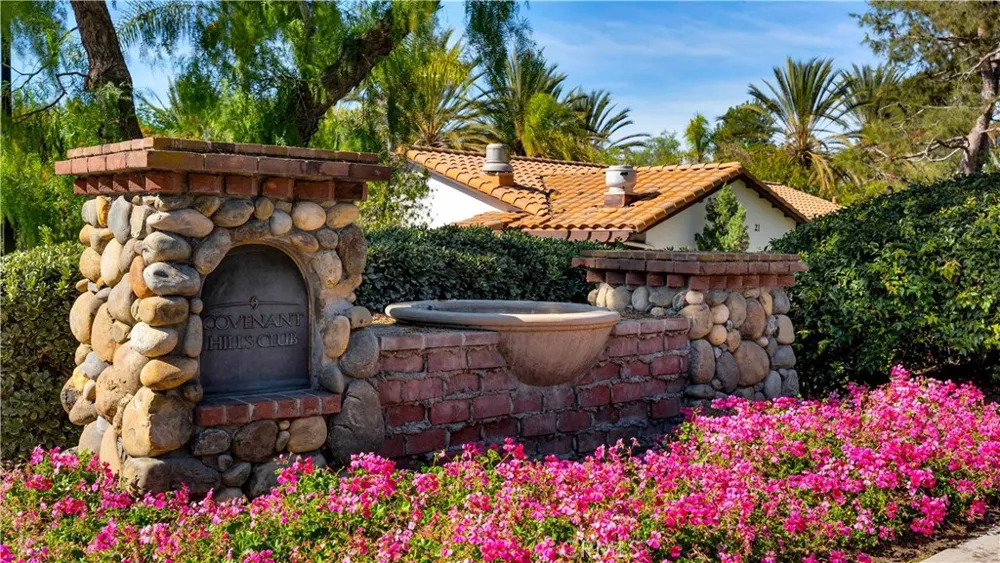 2 Thomas Road Ladera Ranch, CA 92694