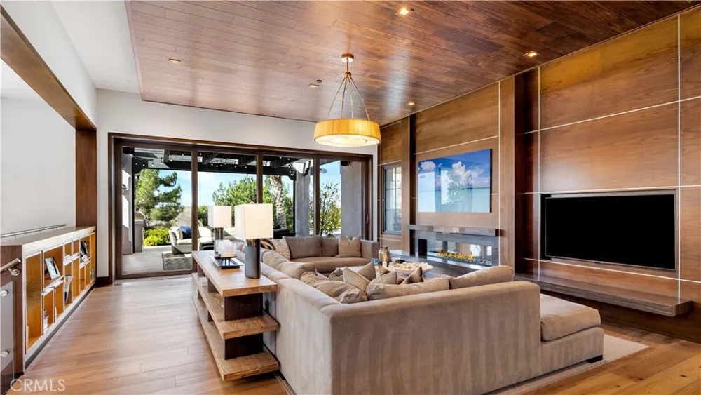 2 Thomas Road Ladera Ranch, CA 92694