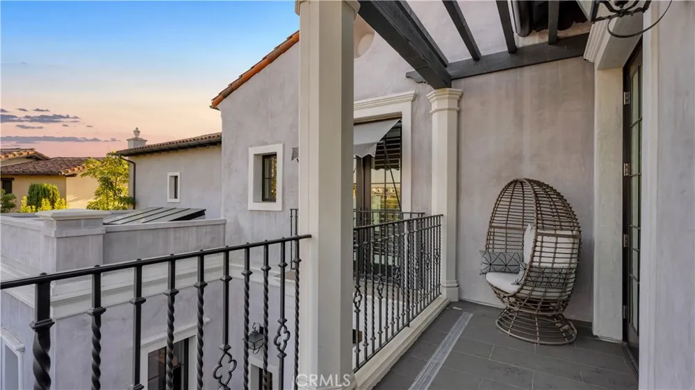 2 Thomas Road Ladera Ranch, CA 92694