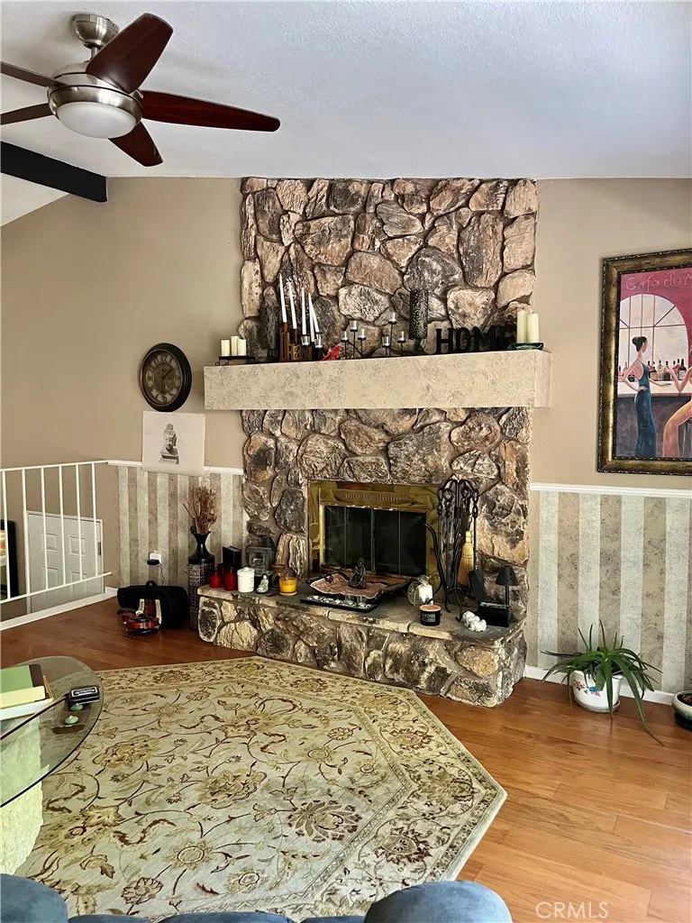 109 Rockledge Lane Lake Arrowhead, CA 92352