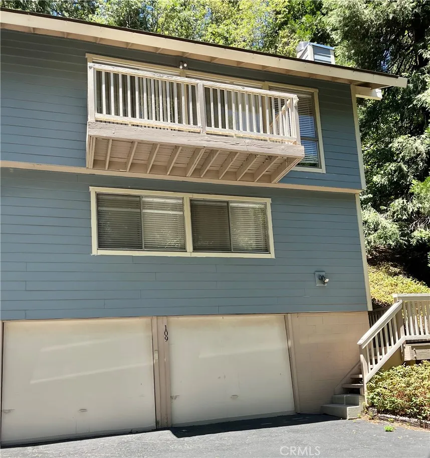 109 Rockledge Lane Lake Arrowhead, CA 92352
