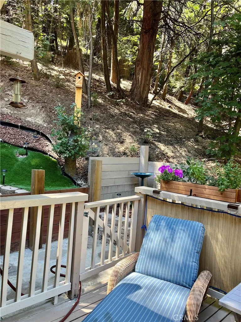 109 Rockledge Lane Lake Arrowhead, CA 92352