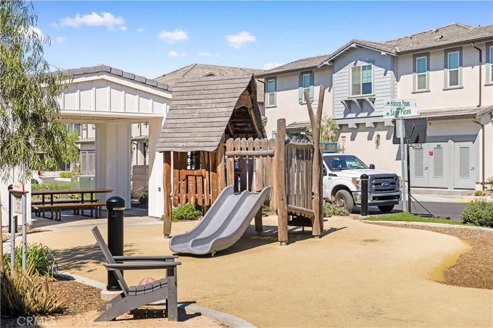 4056 E Peony Paseo #16 Ontario, CA 91761