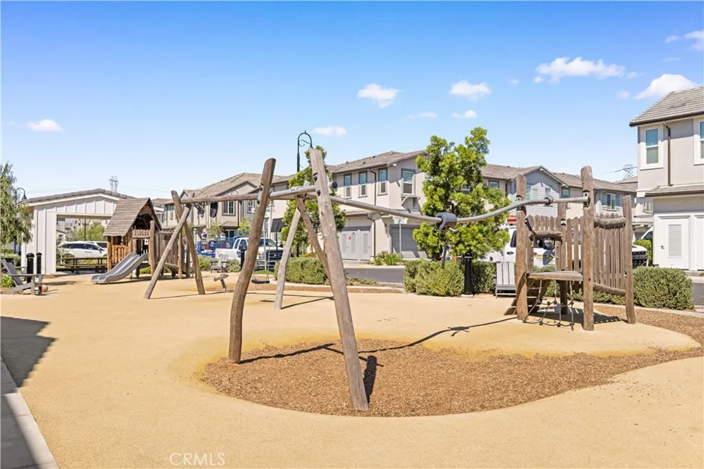 4056 E Peony Paseo #16 Ontario, CA 91761
