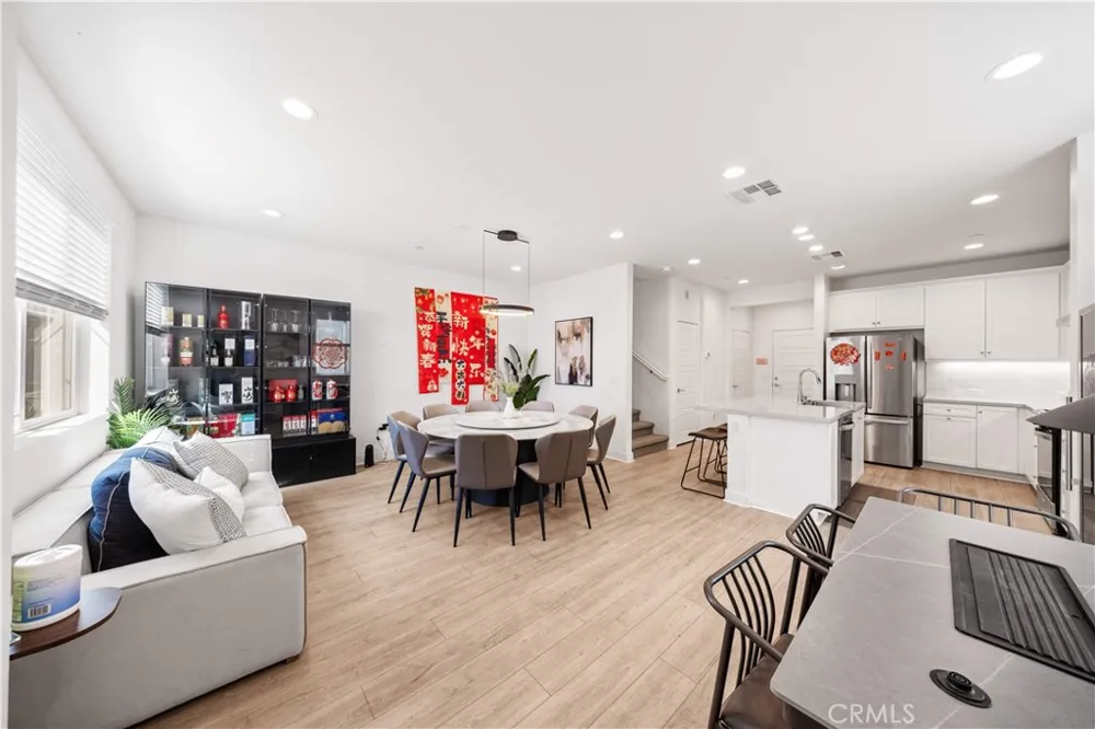 4056 E Peony Paseo #16 Ontario, CA 91761