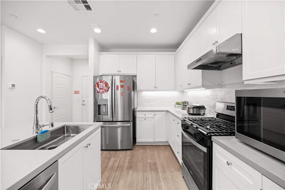 4056 E Peony Paseo #16 Ontario, CA 91761