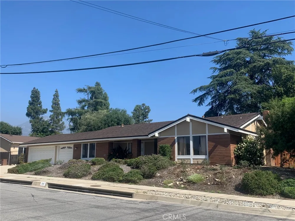 2114 Forbes Claremont, CA 91711