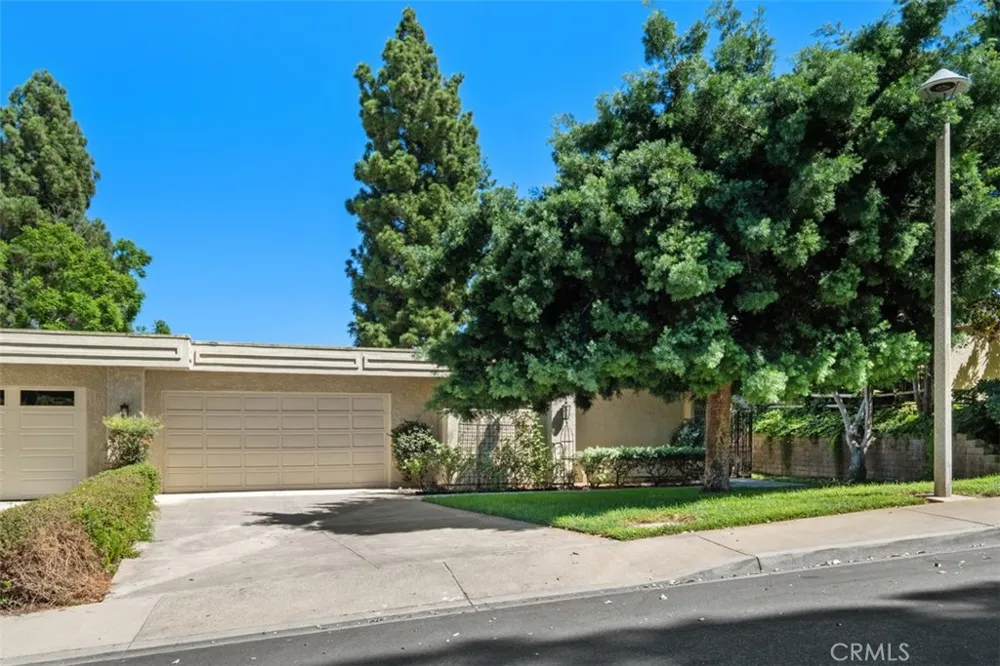 5581 Via Dicha #B Laguna Woods, CA 92637