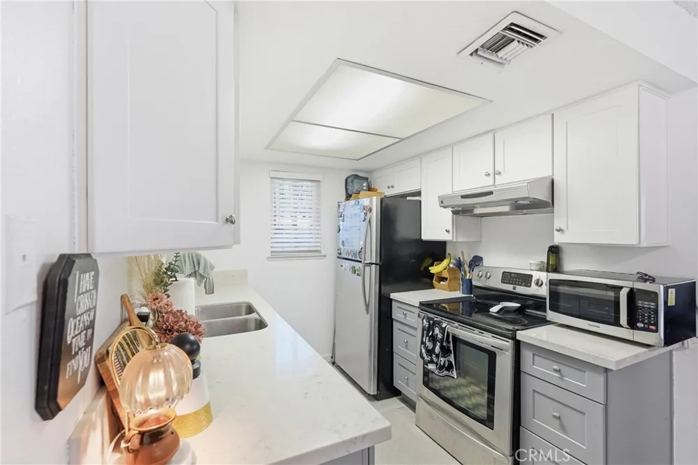 1328 Primrose Street #4 Upland, CA 91786