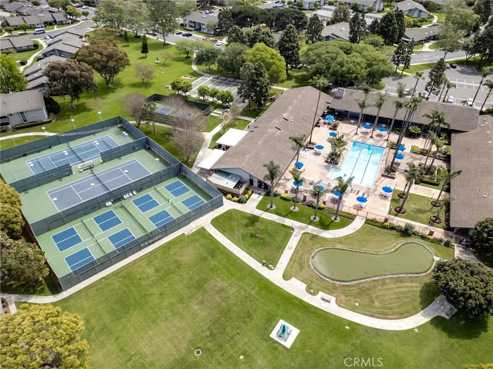 8777 Coral Springs Court #11B Huntington Beach, CA 92646
