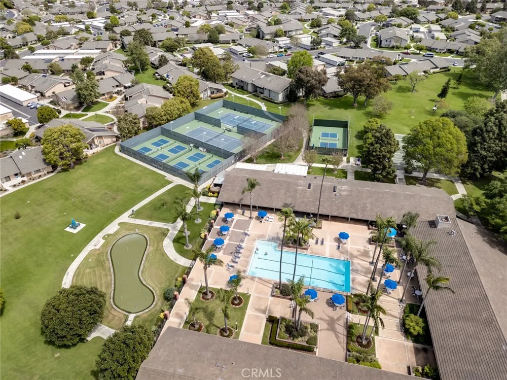 8777 Coral Springs Court #11B Huntington Beach, CA 92646