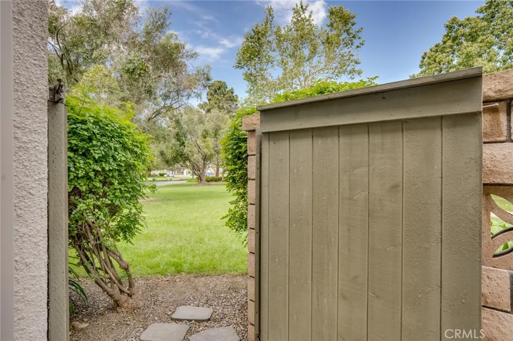 8777 Coral Springs Court #11B Huntington Beach, CA 92646