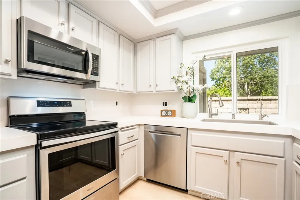 8777 Coral Springs Court #11B Huntington Beach, CA 92646