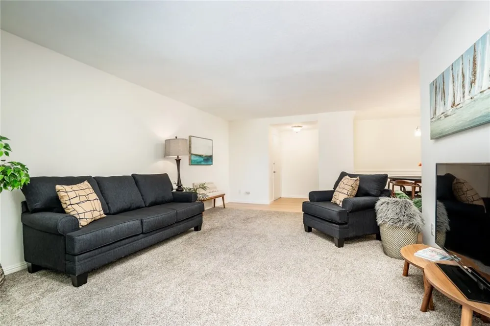 8777 Coral Springs Court #11B Huntington Beach, CA 92646