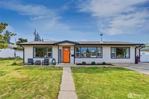 1312 Poe Street