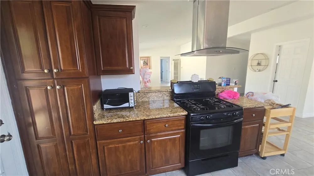 606 North Dahlia Avenue Ontario, CA 91762
