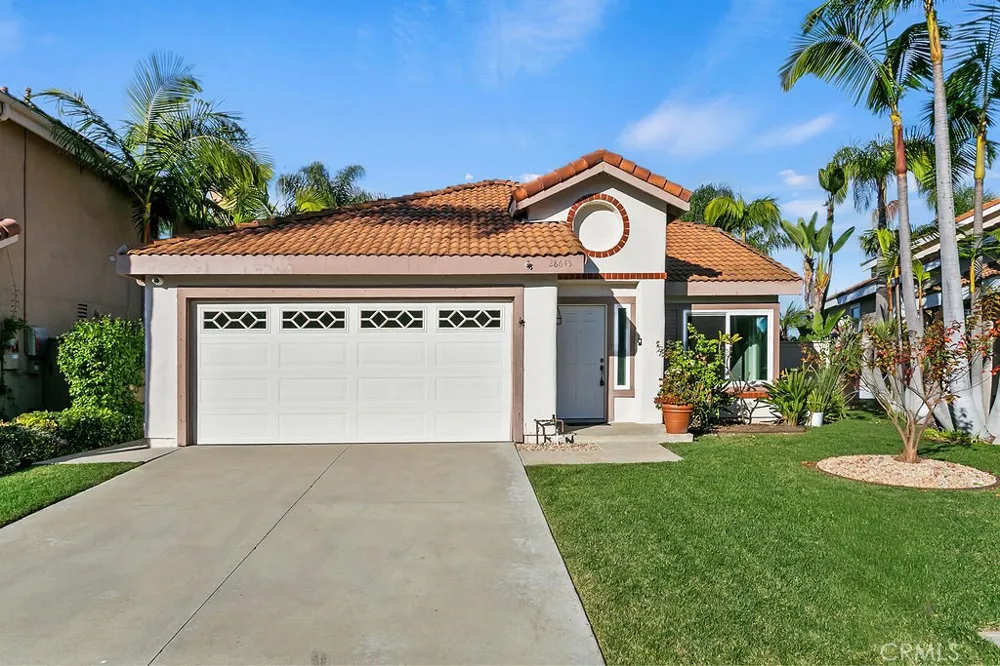 28645 Via Pasatiempo Laguna Niguel, CA 92677