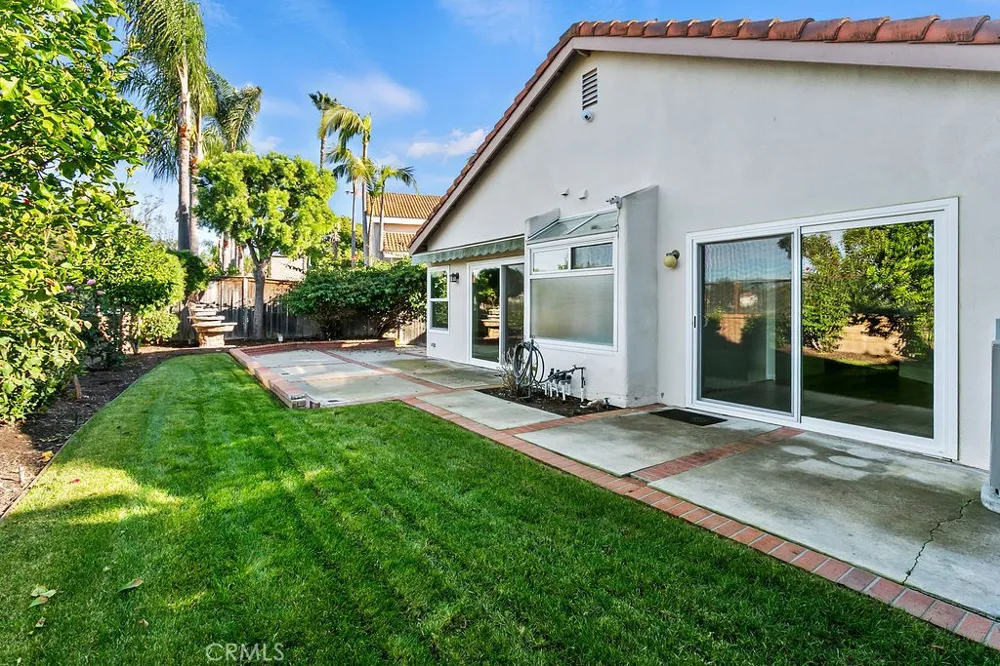 28645 Via Pasatiempo Laguna Niguel, CA 92677
