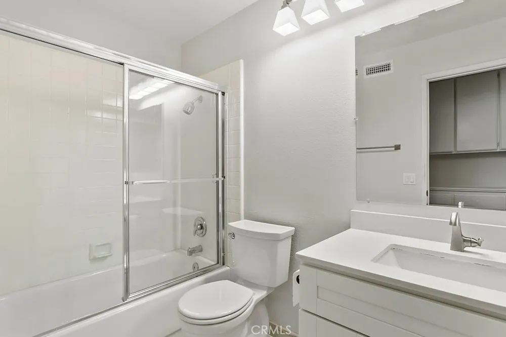 28645 Via Pasatiempo Laguna Niguel, CA 92677