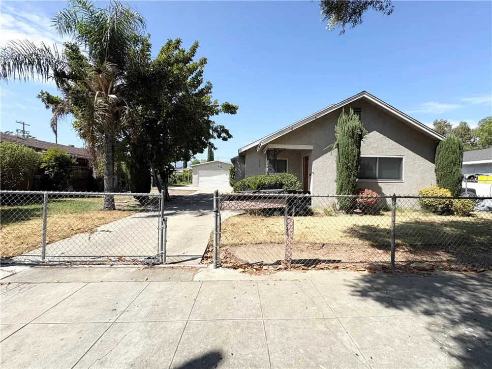 319 E Park Ontario, CA 91761