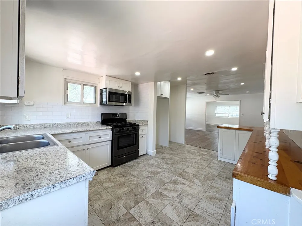 319 E Park Ontario, CA 91761