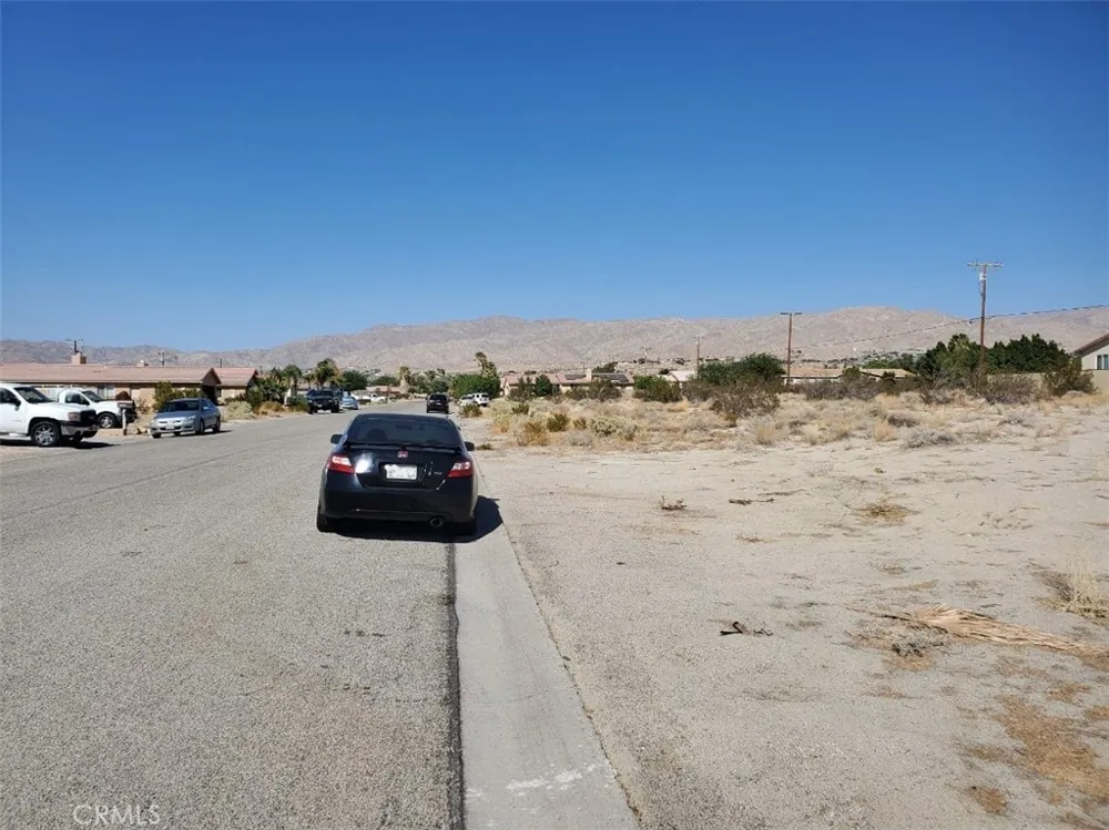 Avenida Mirola Desert Hot Springs, CA 92240