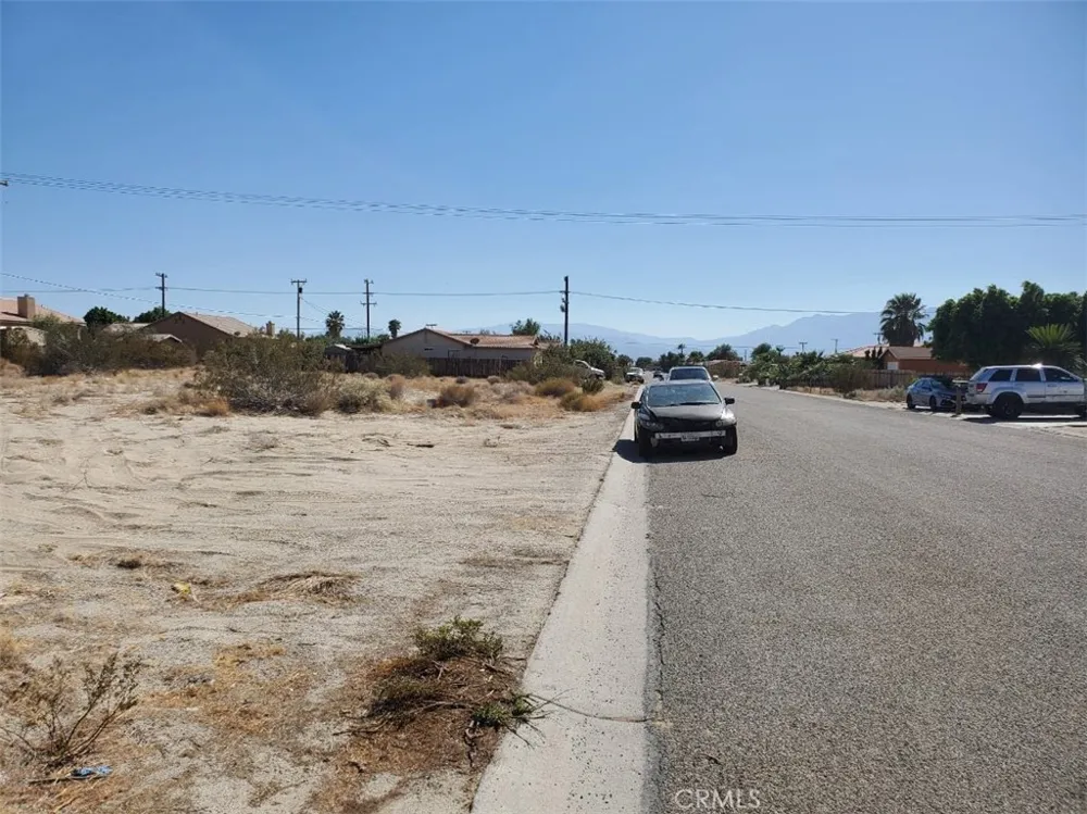 Avenida Mirola Desert Hot Springs, CA 92240