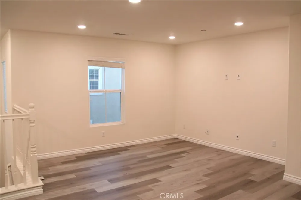 6105 Rosewood Way Eastvale, CA 92880