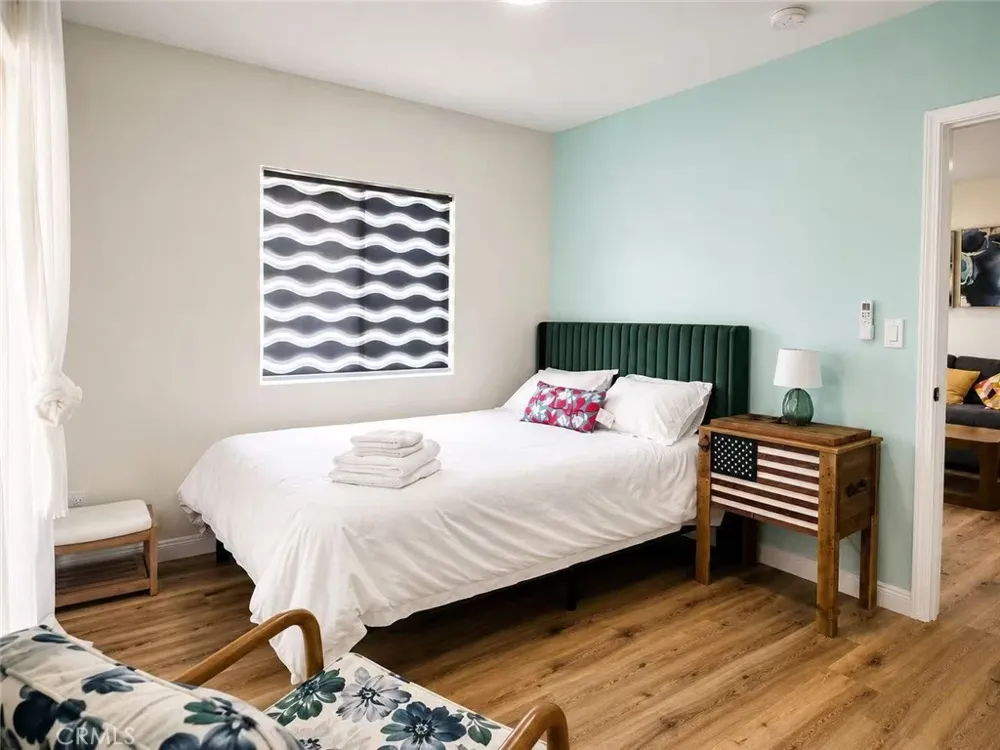 559 E Juanita #B Glendora, CA 91740
