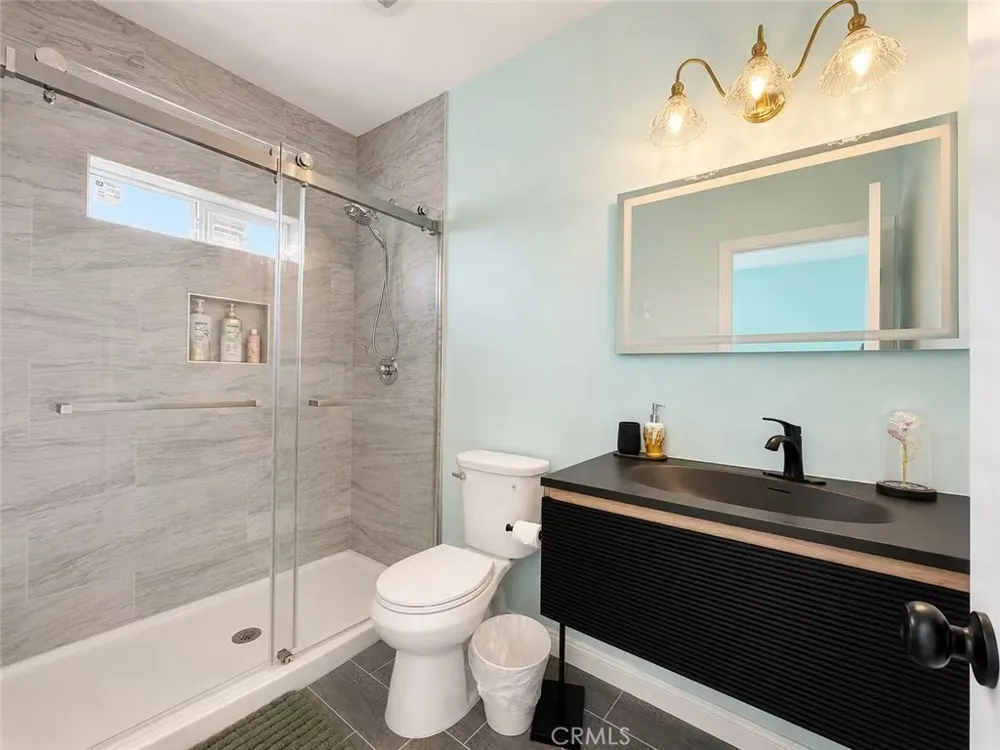 559 E Juanita #B Glendora, CA 91740